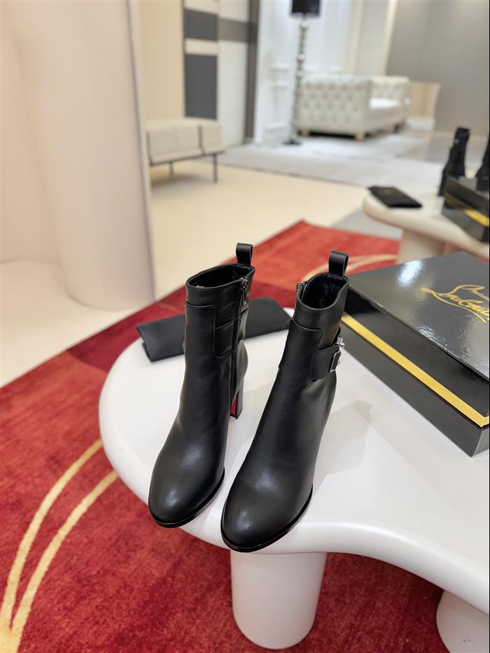 2025112818913897 390